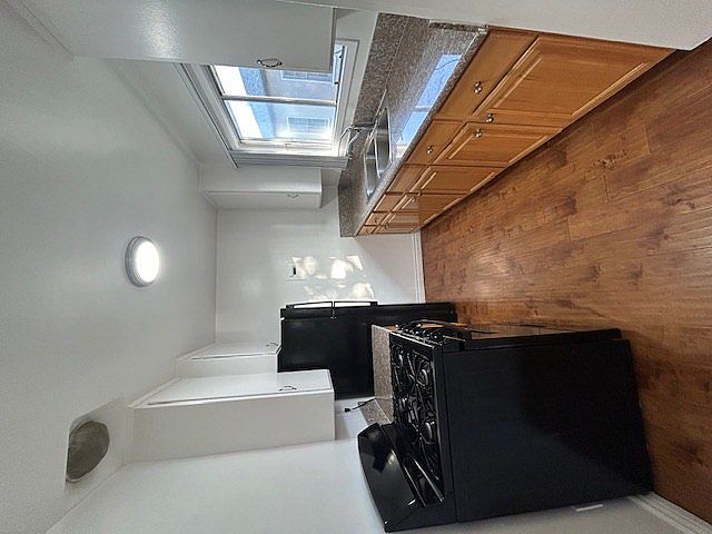 1st image of 1958 S Shenandoah St #6