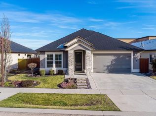 9736 W Wildbranch Dr, Star, ID 83669