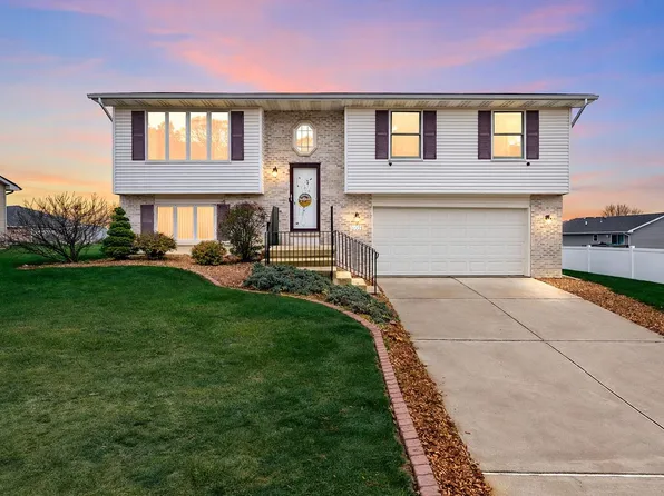 8921 W 125th Pl, Cedar Lake, IN 46303