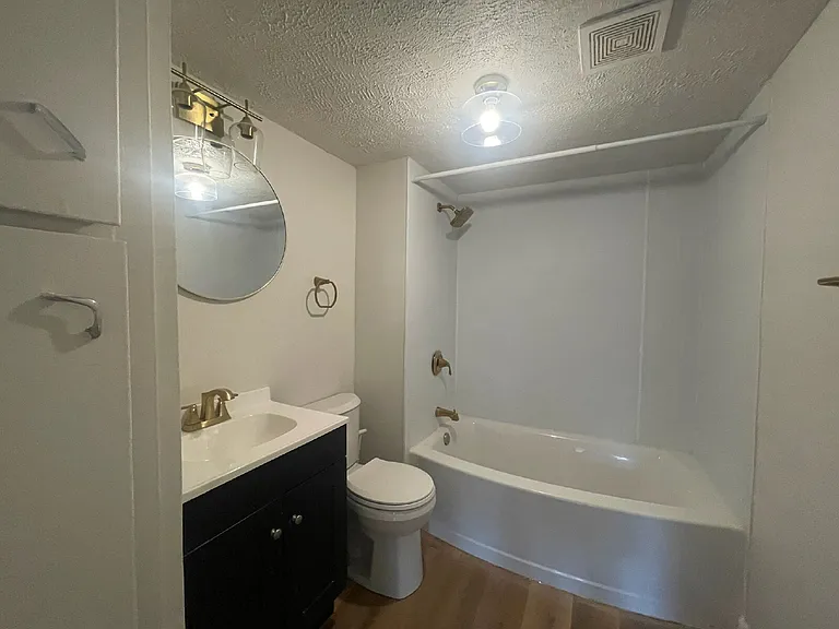 6001 Evans St — Photo 1