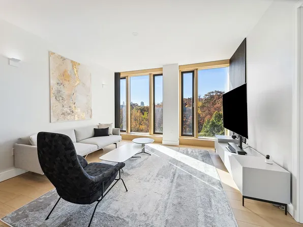 145 Central Park #7B, New York, NY 10026