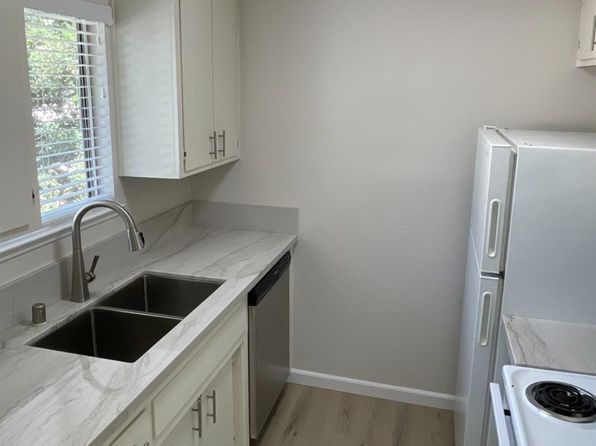 5055 Rhode Island Dr APT 4, Sacramento, CA 95841