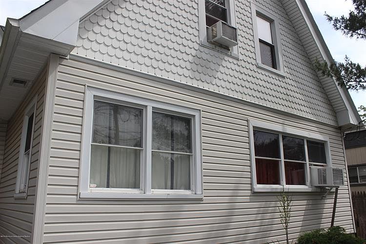 2nd image of 305 Ocean Ave