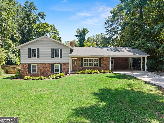 2nd image of 546 Barron Dr