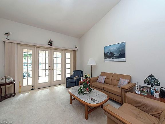 2nd image of 105 Tanglewood Ct #127-0