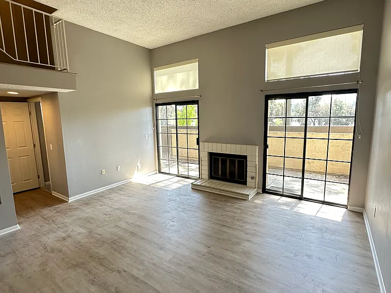 1153 Arbor Ln — Photo 14