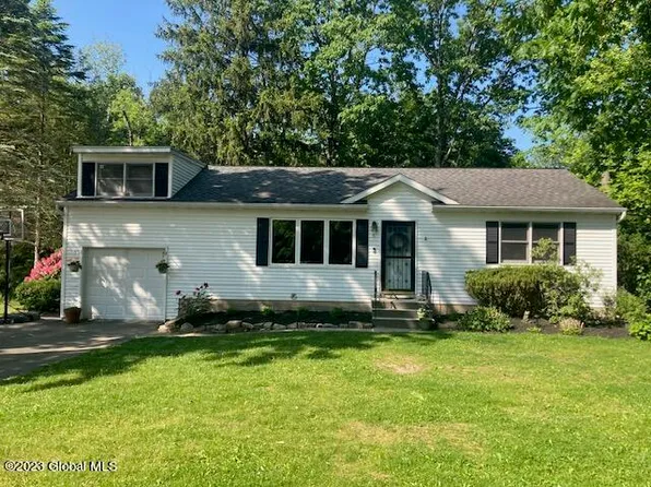 5 Ivaloo Avenue, Albany, NY 12203