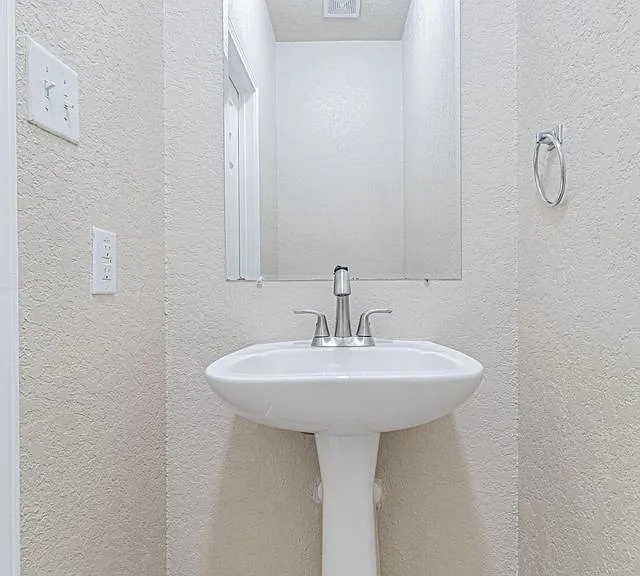 4919 Appleseed Ct — Photo 8