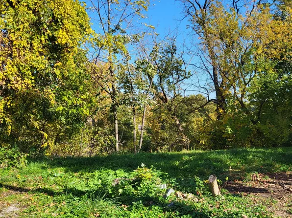 42 Lock St, Saint Catharines, ON L2N 5B7