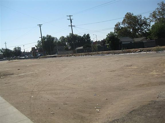 2nd image of 3094 E McKinley Ave