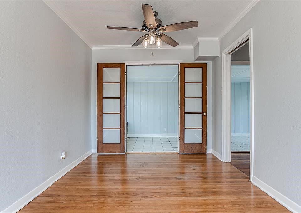 1st image of 319 Maplewood Ln