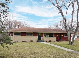 4124 Windridge Cir, Minnetonka, MN 55305