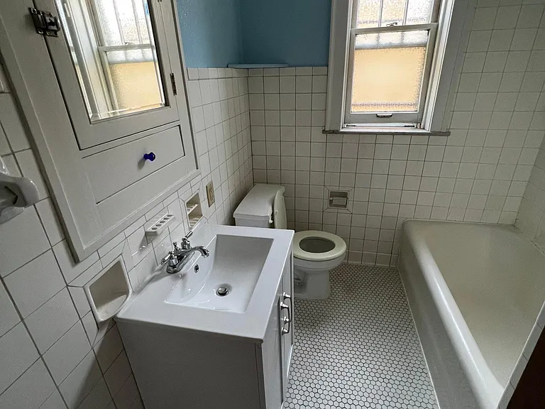 5431 Rhodes Ave E #2 — Photo 6