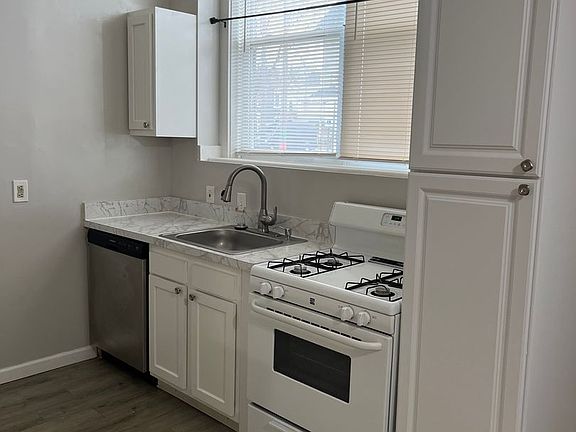 3rd image of 5401 Bridge Ave #7