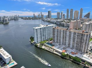 301 174th Street #1401, Sunny Isles Beach, FL 33160