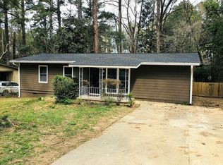 748 Lookout Dr, Forest Park, GA 30297