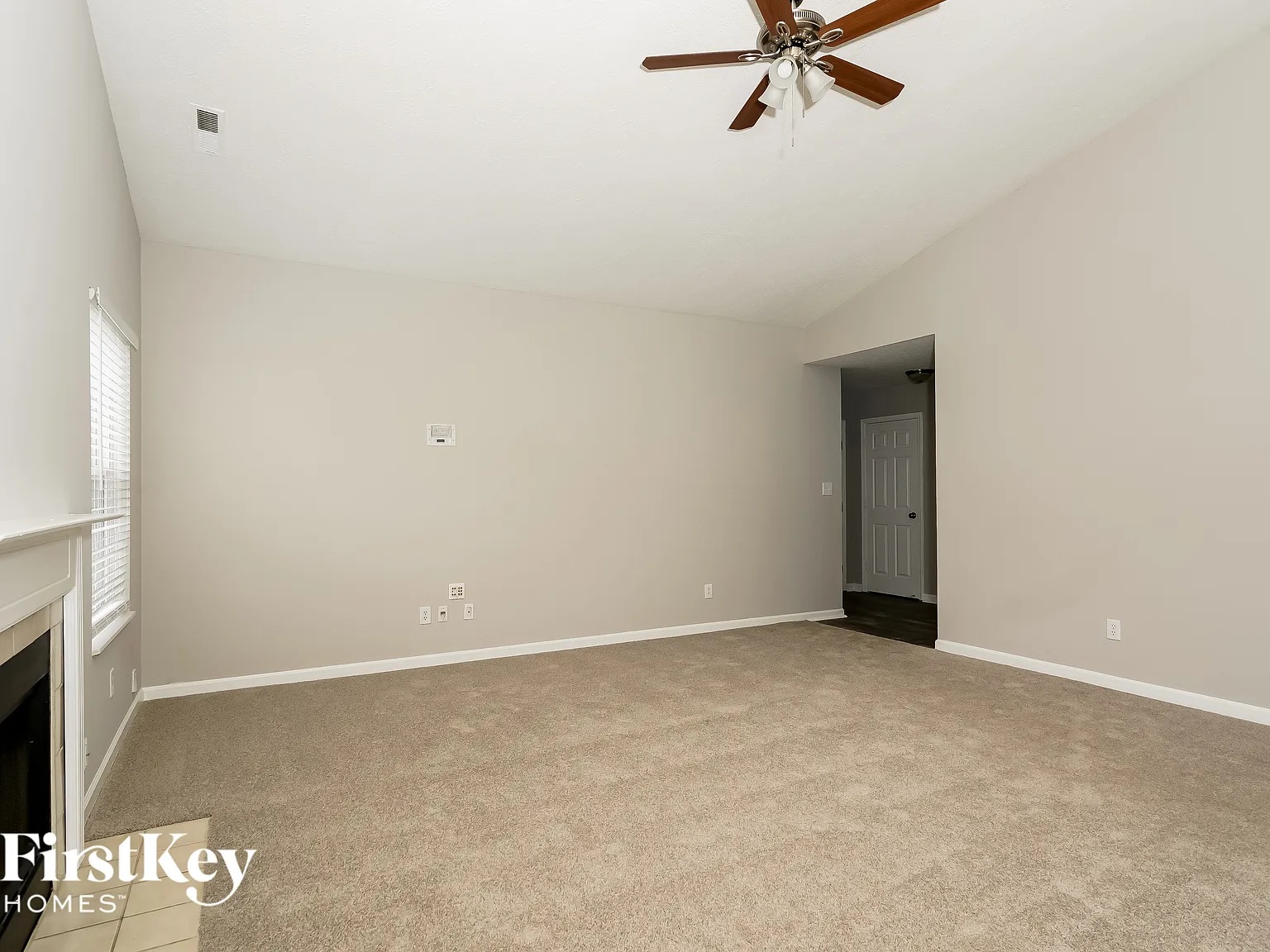 3 bed, 2.0 bath, 1442 sqft, $2,285 — Photo 3