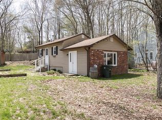 305 Richardson Rd, Coventry, RI 02816