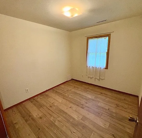 202 Beau Maye Ave — Photo 9