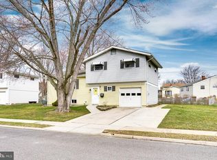 46 Rolling Ln, Hamilton, NJ 08690