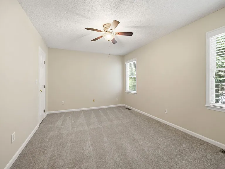 1601 Oakland Hills Way — Photo 10