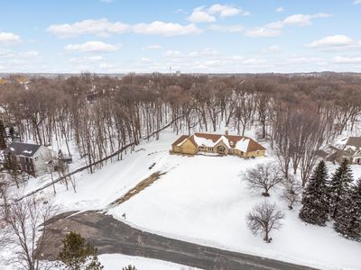 2031 Timberwood Dr, Chanhassen, MN, 55317