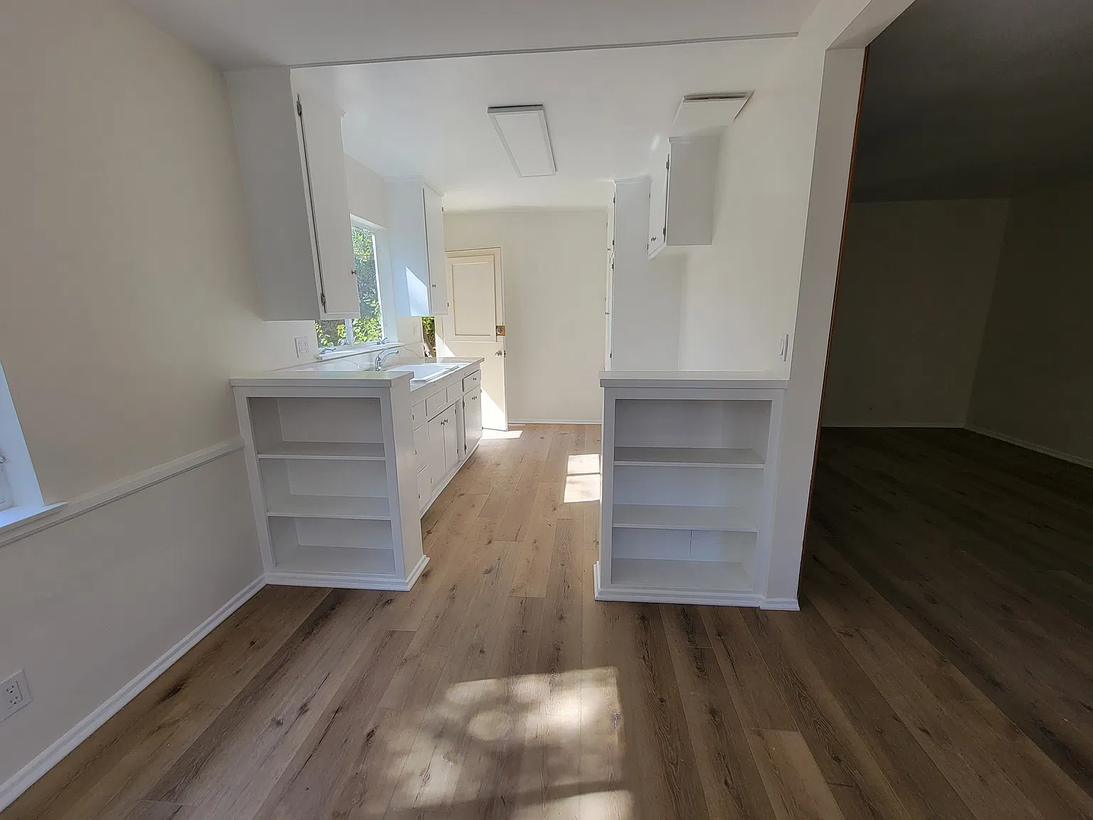 1 bed, 700 sqft, $1,985 — Photo 2