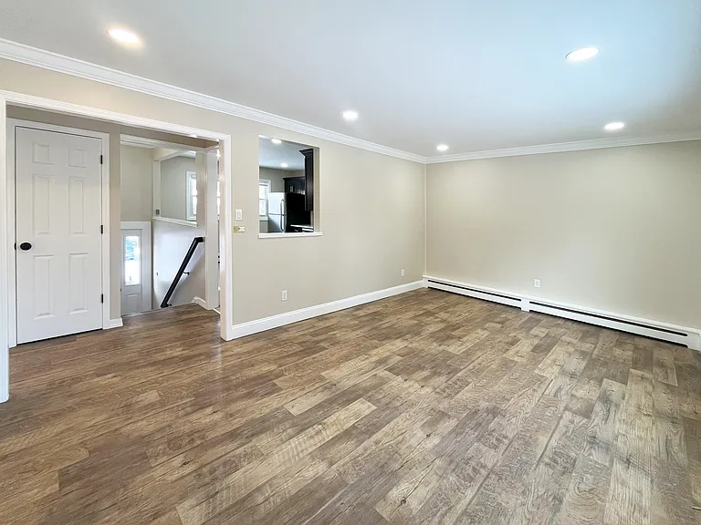 2 Burning Bush Blvd #2B — Photo 7