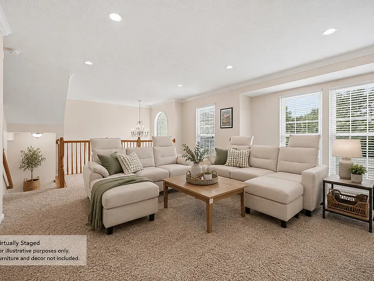724 Bush Dr — Photo 5