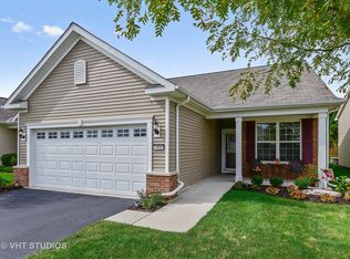 2880 Stoney Creek Dr, Elgin, IL 60124