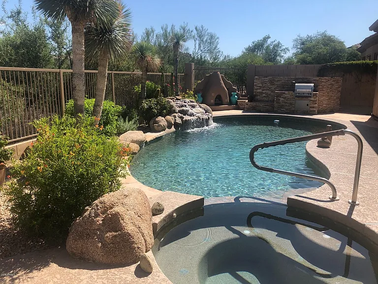 7132 E Thirsty Cactus Ln — Photo 12