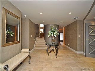 3rd image of 29 Tioga Ave