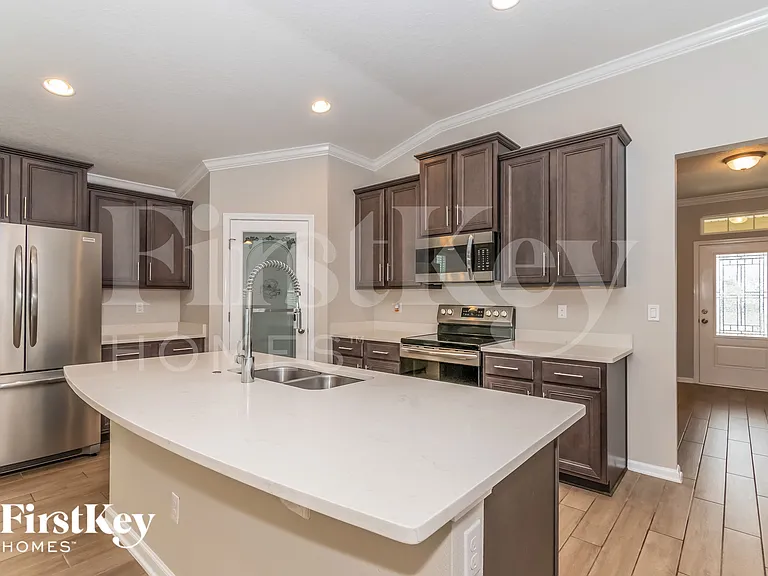 10112 Bengal Fox Dr — Photo 6