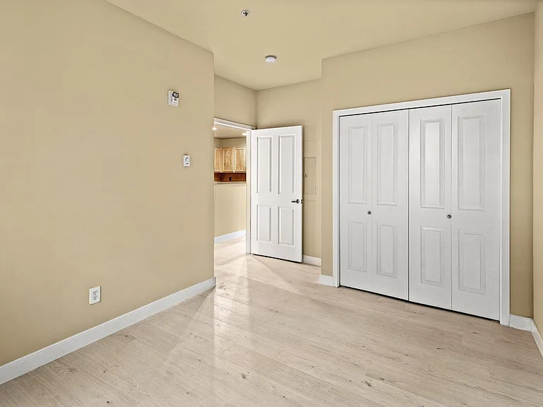 16275 NE 85th St #106 — Photo 12
