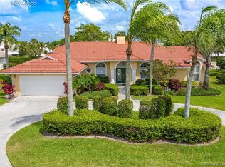 3914 SE Fairway E, Stuart, FL 34997