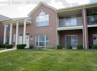 519 Cedar St, Wyandotte, MI 48192