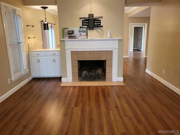 1516 Charleton Dr — Photo 4