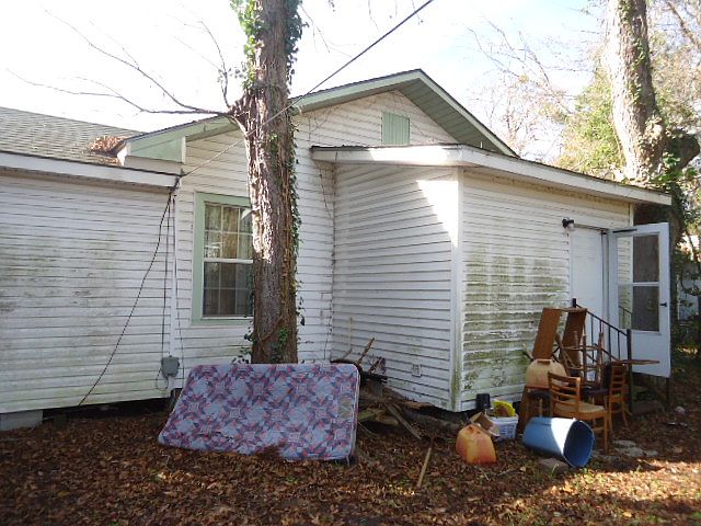 2nd image of 2228 Alaska St