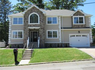 17 Lavern St, Sayreville, NJ