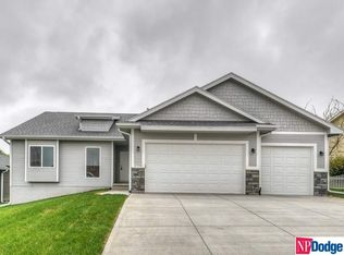 2990 Ravae Ln, Blair, NE 68008