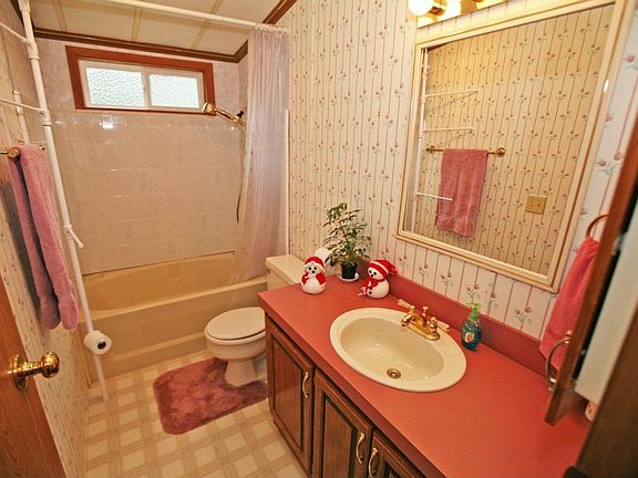 4th image of 8031 NW Lawstad Pl