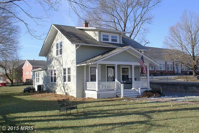 117 W Main St photo 1