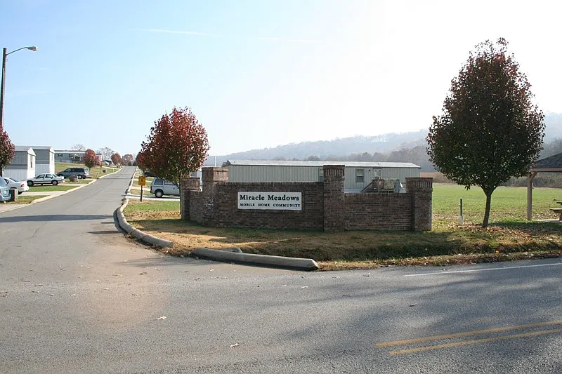 135 Clover Ln