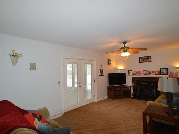 5th image of 51789 E Gatehouse Dr