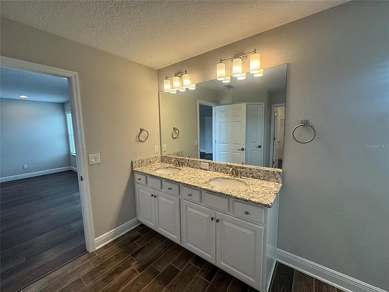 16154 Monterey Greens Cir — Photo 21