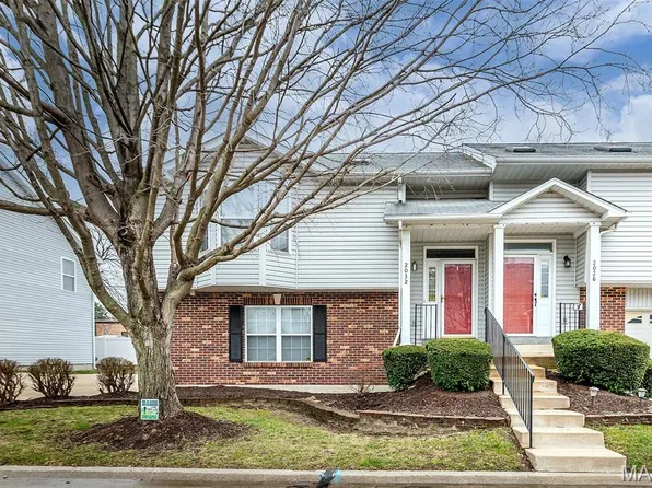 2032 Belltower Dr, Saint Peters, MO 63376