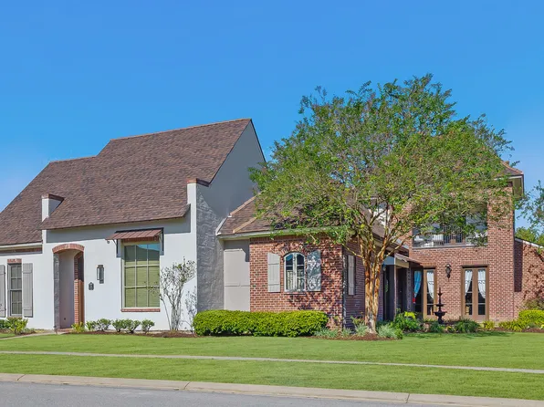 100 Candlewood Dr, Lafayette, LA 70508