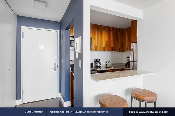 Rented by The Blueground | media 31