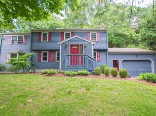 15 Ridgehill Rd, Attleboro, MA 02703