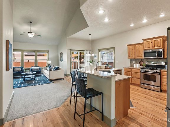 5th image of 3485 N Campton Way
